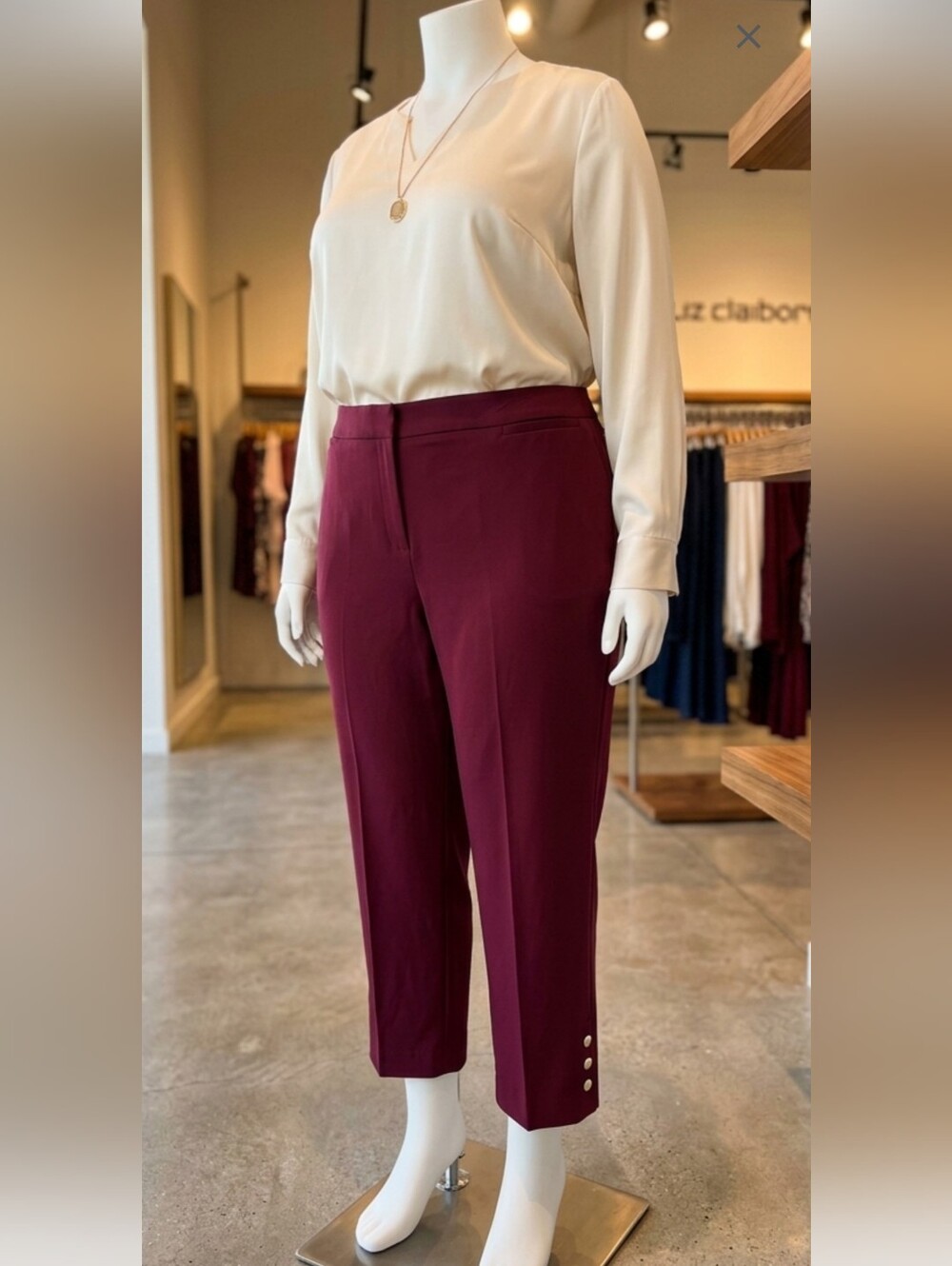 **Liz Claiborne Wine Cropped Tailored Pants Waist 24.5" Inseam 28"